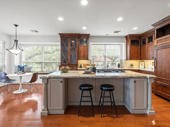 37 Waterfall Dr, Austin, TX 78738