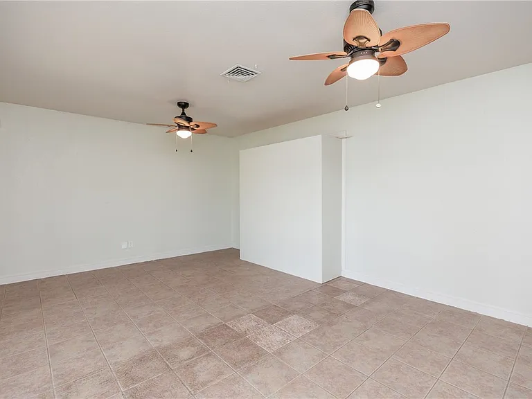 6702 Sahara Dr — Photo 4
