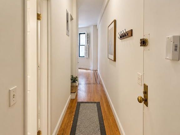 5th image of 211 Clinton St APT 1A