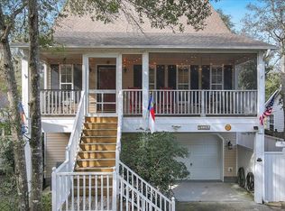 115 SE 4th St, Oak Island, NC 28465