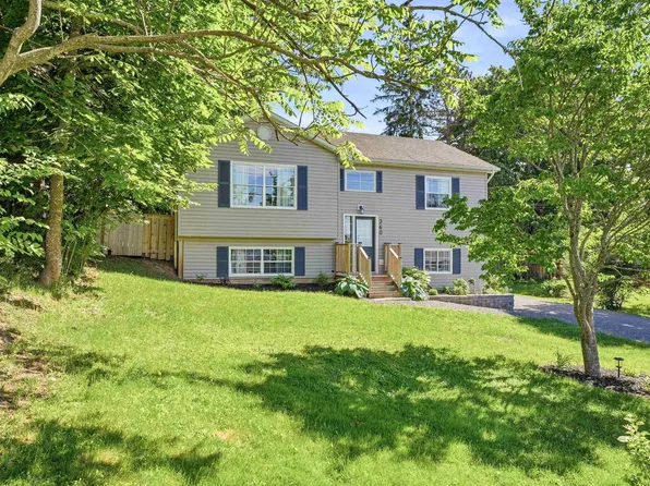 360 Highland Ave, Windsor, NS B0N 2T0