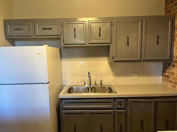 2nd image of 11329 S Langley Ave #2