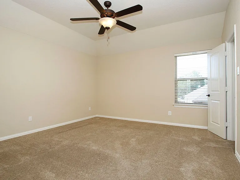 13827 Slate Mountain Ln — Photo 34