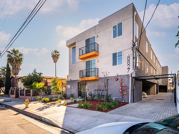 3rd image of 8827 Van Nuys Blvd
