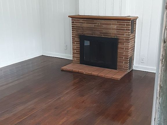 4th image of 3222 Ernest St