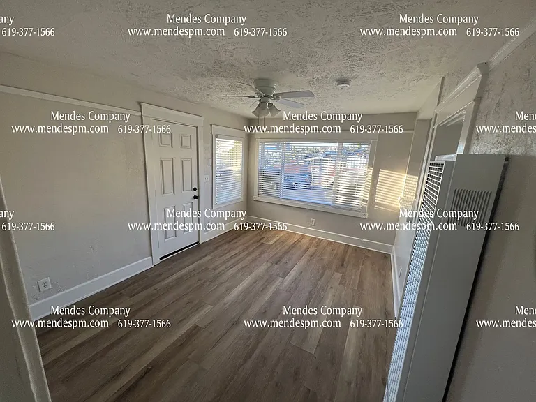 623 W Kalmia St — Photo 6
