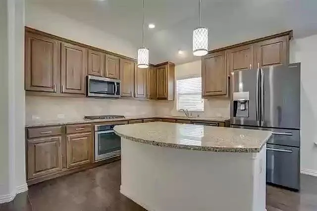 1412 Rose Bud Ct — Photo 8