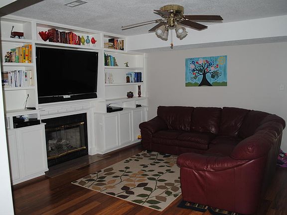 4th image of 8821 Mill Run Dr