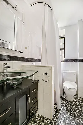 Sold by Compass | media 20