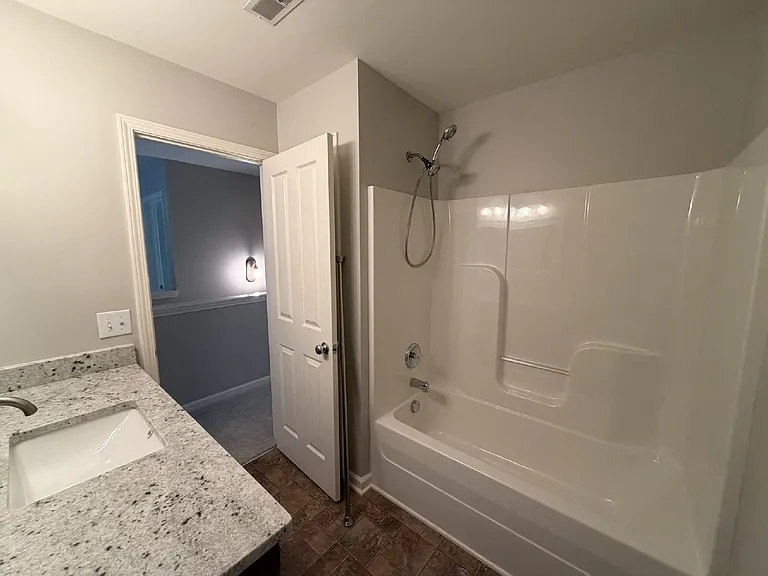 310 Griffin Pl — Photo 32