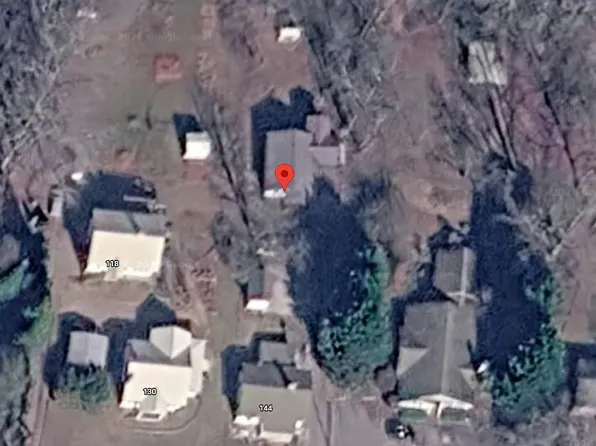 148 White Oak St, Franklin, NC 28734