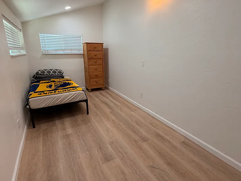 4230 Grace St — Photo 14
