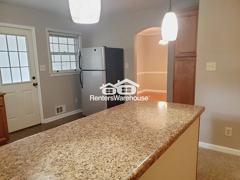 2020 Annette Ln — Photo 5