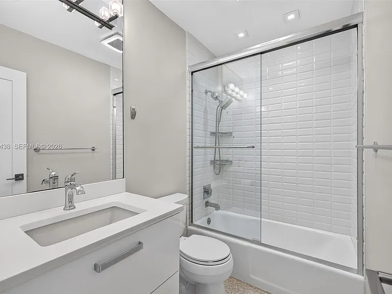 2190 NE 51st Ct #105 — Photo 10