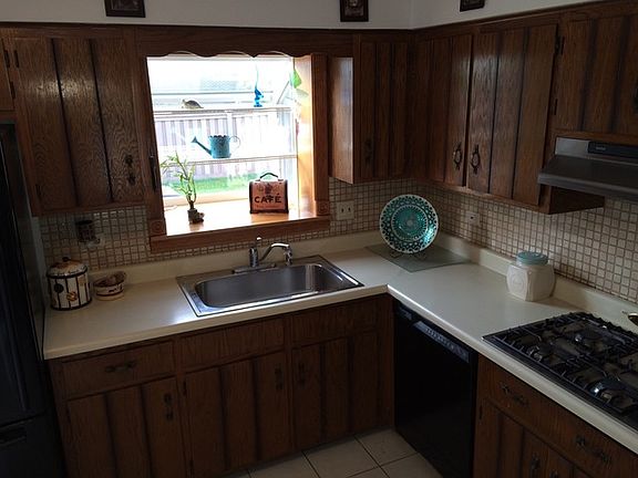 5th image of 3276 Stewart Dr