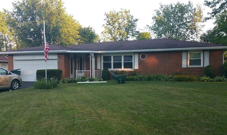 1st image of 1711 W Quilling Dr