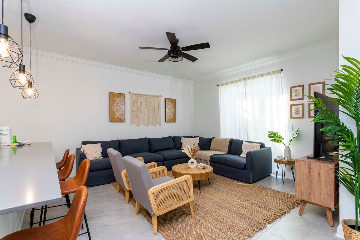 next background image