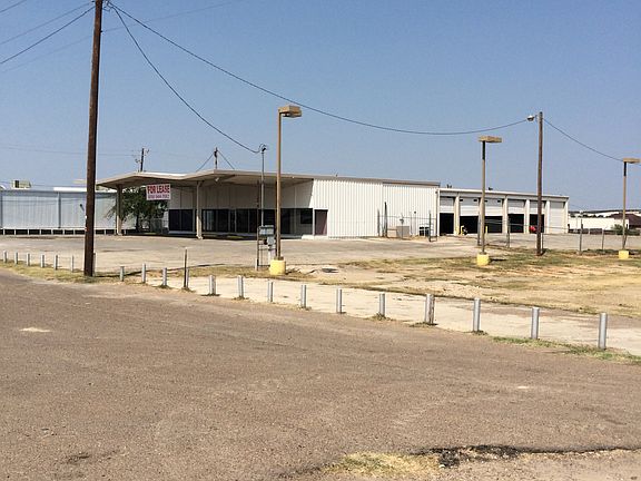 3rd image of 1990 North Veterans Blvd.