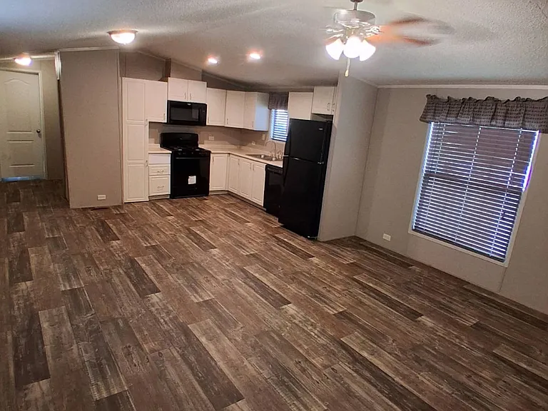7650 West Hwy #90-522 — Photo 1