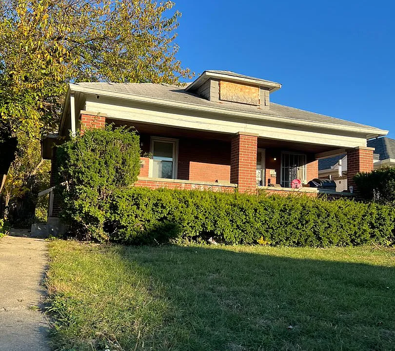 235 N Oakland Ave
