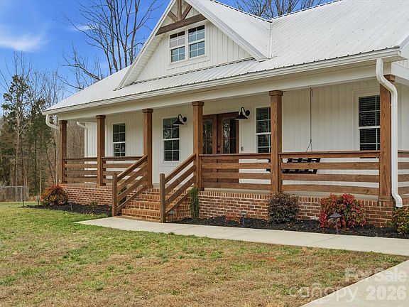 4th image of 715 Miles Rd