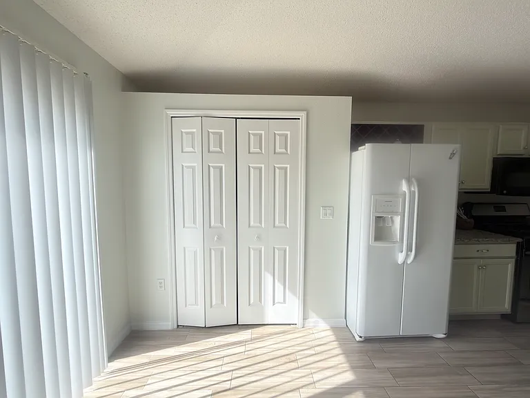 730 Garberia Dr — Photo 20