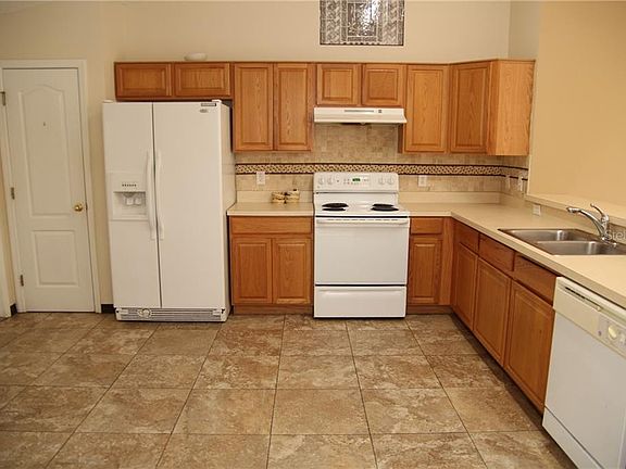 4th image of 1500 Eloise Ct