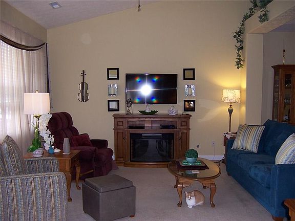 5th image of 6844 Park Square Dr APT D