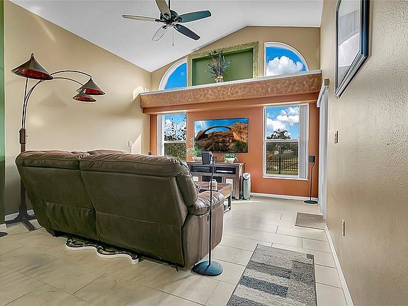 2nd image of 12685 Gettysburg Cir