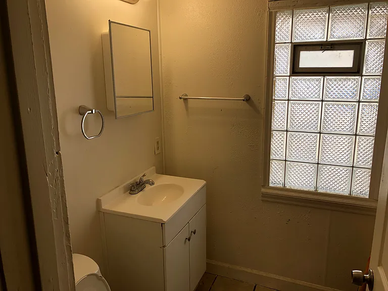 3843 N Vel R Phillips Ave — Photo 16