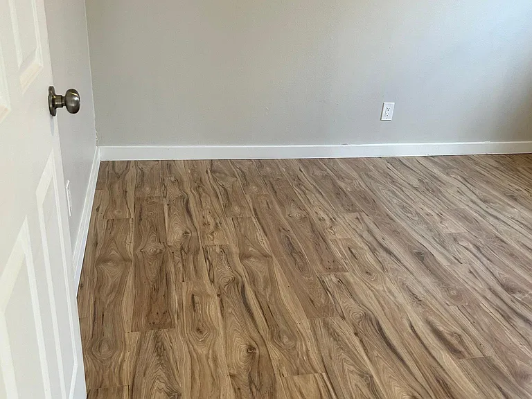 2522 E Pike St — Photo 9