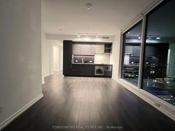 1000 Portage Pkwy, Vaughan, ON