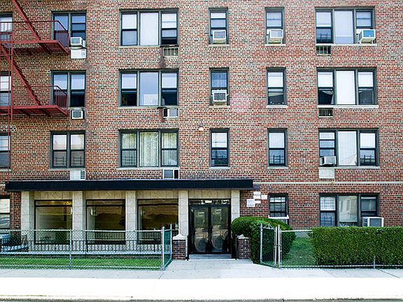 2nd image of 2323 E 12th St APT 5C