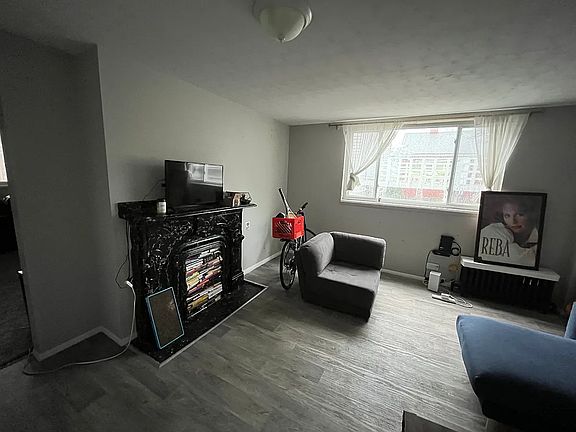 2nd image of 6633 Selwyn St #1