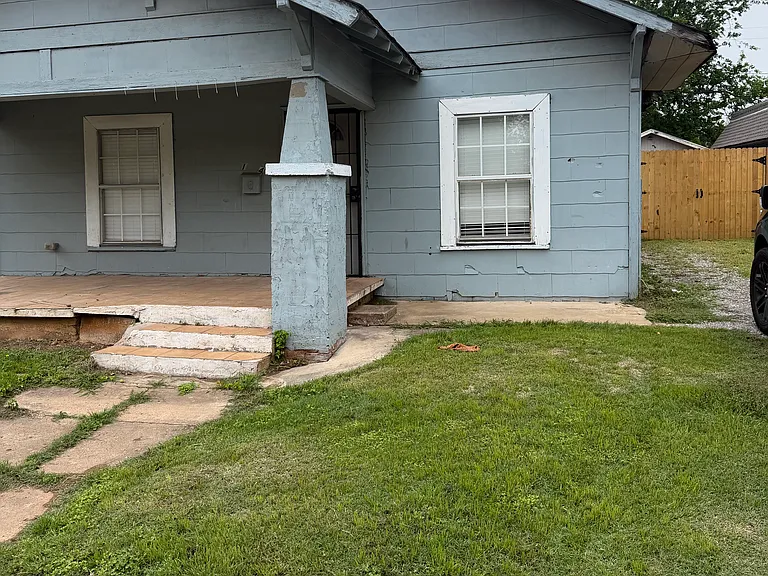 1514 Harrison St — Photo 1