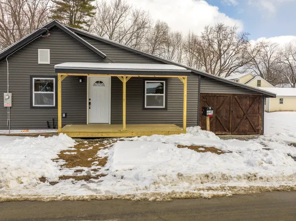 6 Myrtle Street, Madison, ME 04950