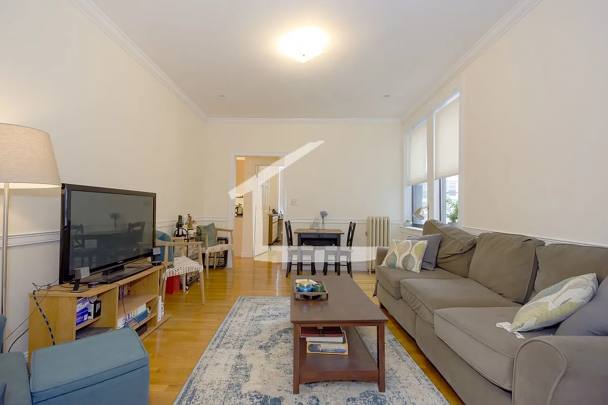 Building Photo - 1336 Commonwealth Ave #15P