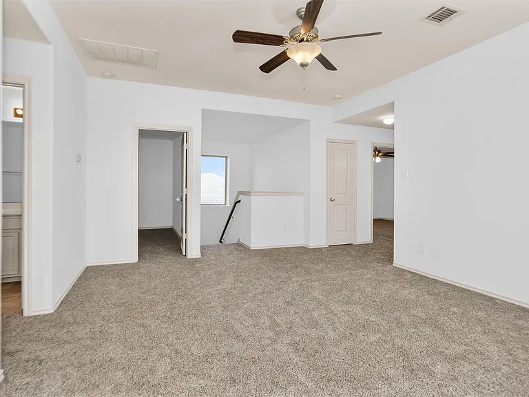2730 Donellan Dr — Photo 21