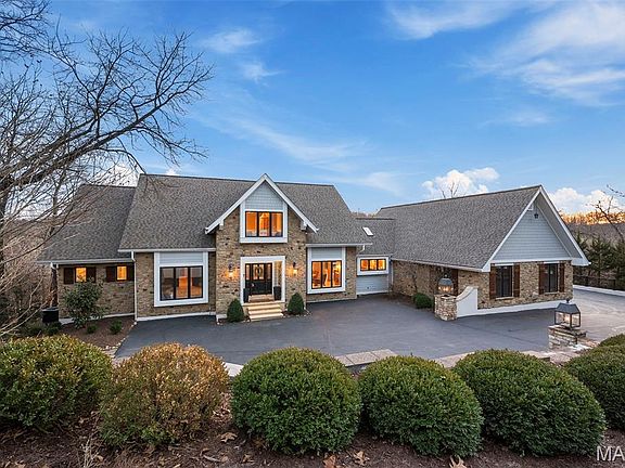 2nd image of 2209 Ridgley Woods Dr
