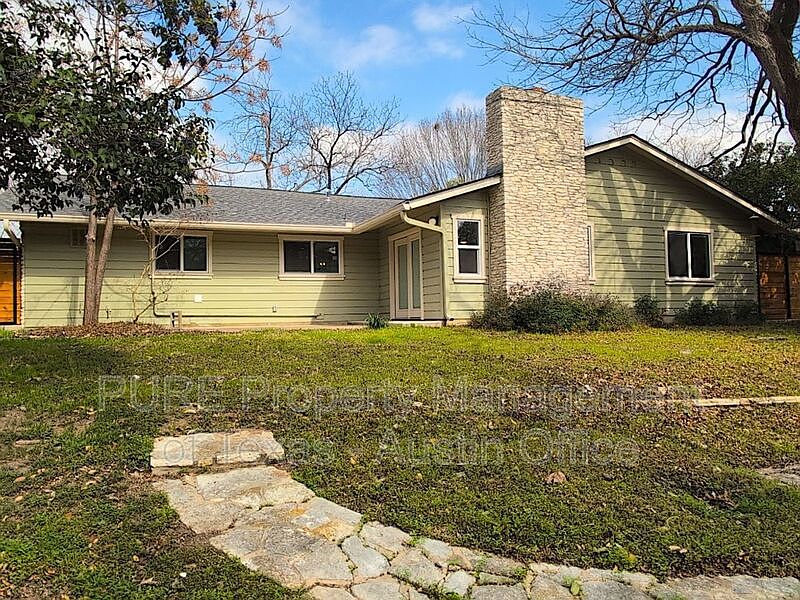 1st image of 3005 Loyola Ln