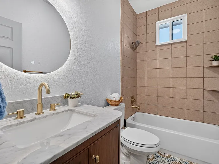 112 Remington Rd — Photo 19