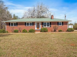 2011 Donaldson Rd, Anderson, SC 29621