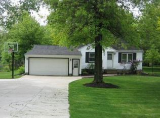 3673 Royalton Rd, North Royalton, OH 44133