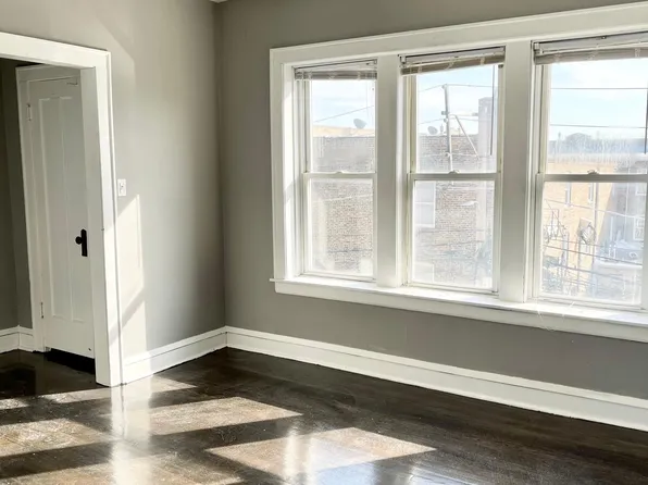 1618 N Tripp Ave #3E, Chicago, IL 60639