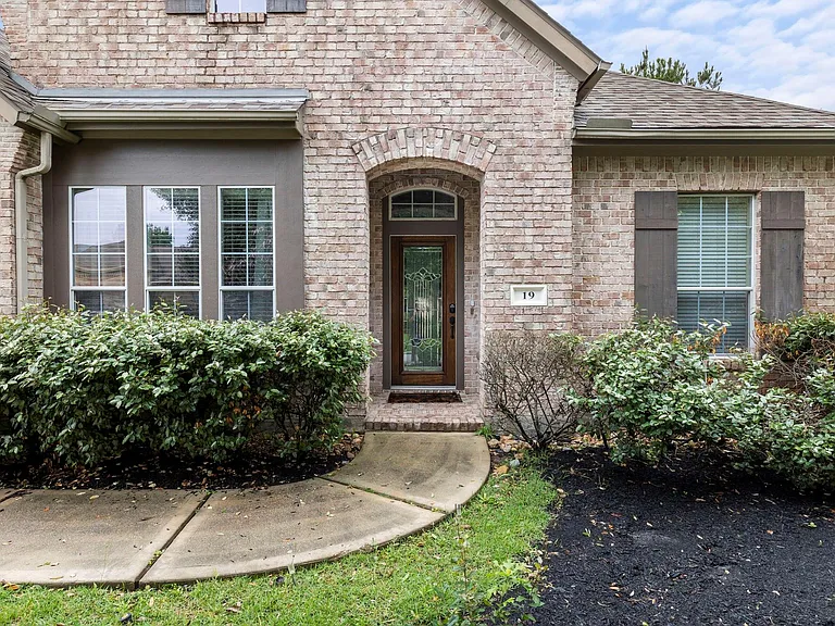 19 Driftdale Pl — Photo 4