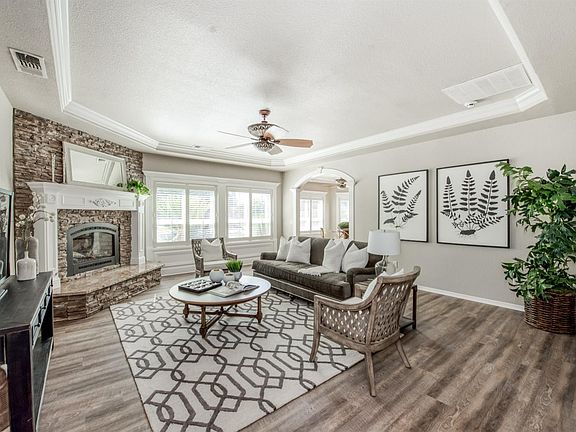 3rd image of 37862 Rosemead Dr