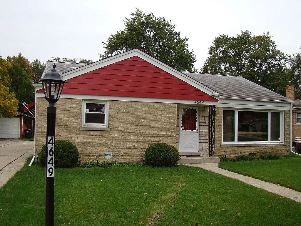 4649 Larch Ave photo 1
