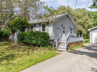 86 Hancock St, Ellsworth, ME 04605