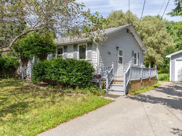 86 Hancock Street, Ellsworth, ME 04605