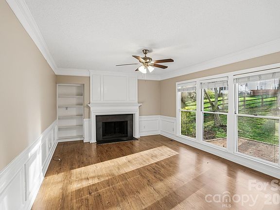 5th image of 4915 Benthaven Ln
